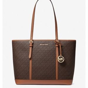 NWT 🔥Michael Kors Jet Set travel Large Logo Tote Bag